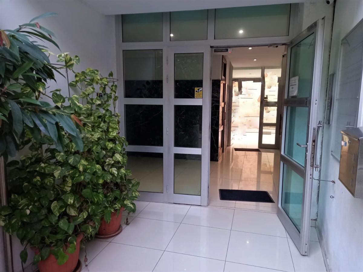 Artemis Boutique Apartment 2 Лимасол Экстерьер фото